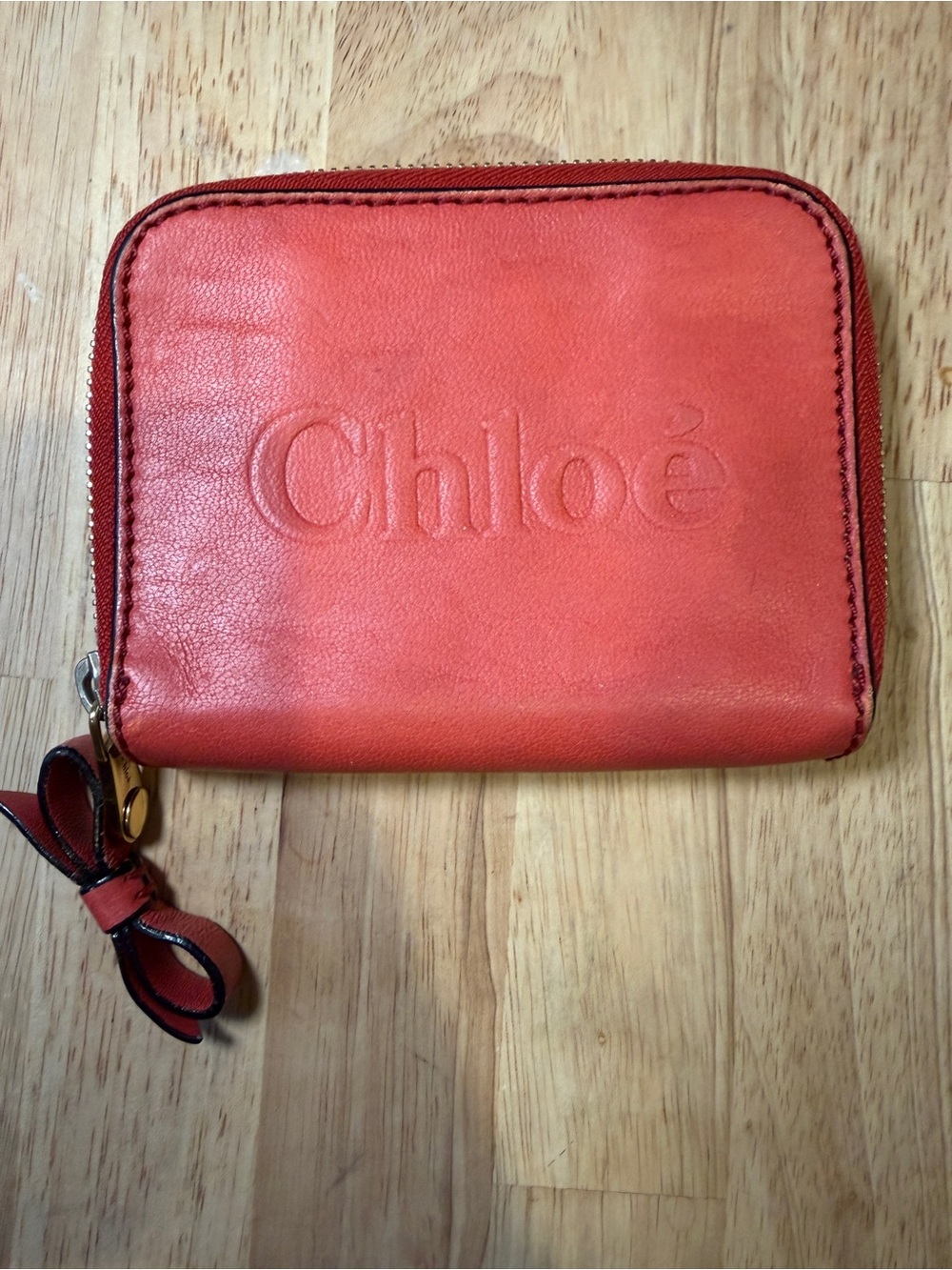 Chloé Zip-Around Leather Wallet with Bow Pull